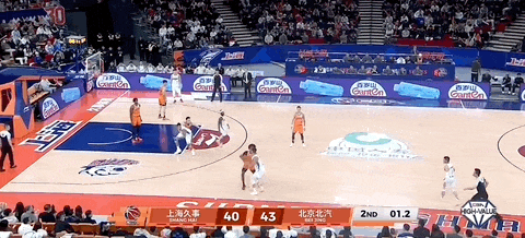 bob官网-下半场发威!上海男篮86-67大胜北京男篮