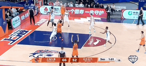 bob官网-下半场发威!上海男篮86-67大胜北京男篮