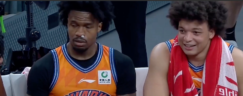 bob官网-下半场发威!上海男篮86-67大胜北京男篮