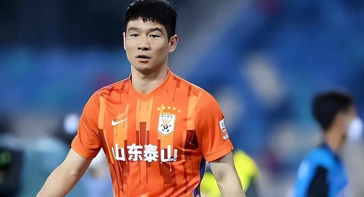 昔日国足边路悍将冬窗无人问津 如今惨遭泰山队清洗 无奈加盟中冠