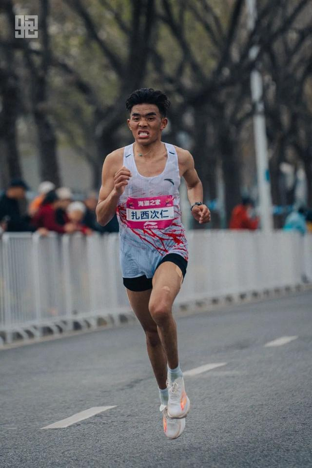 bob官网-这个春天 男子马拉松版图如何重构？|重庆国际马拉松|无锡|贵州|运动员|成绩_新浪体育_新浪新闻